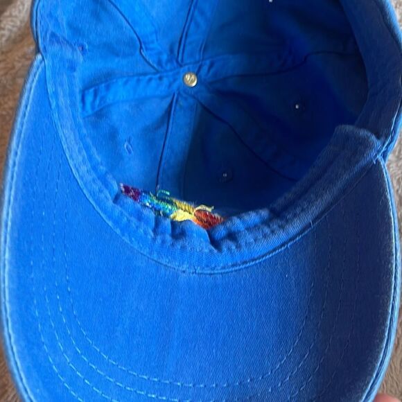 Otto rainbow, feather hat - Picture 7 of 7